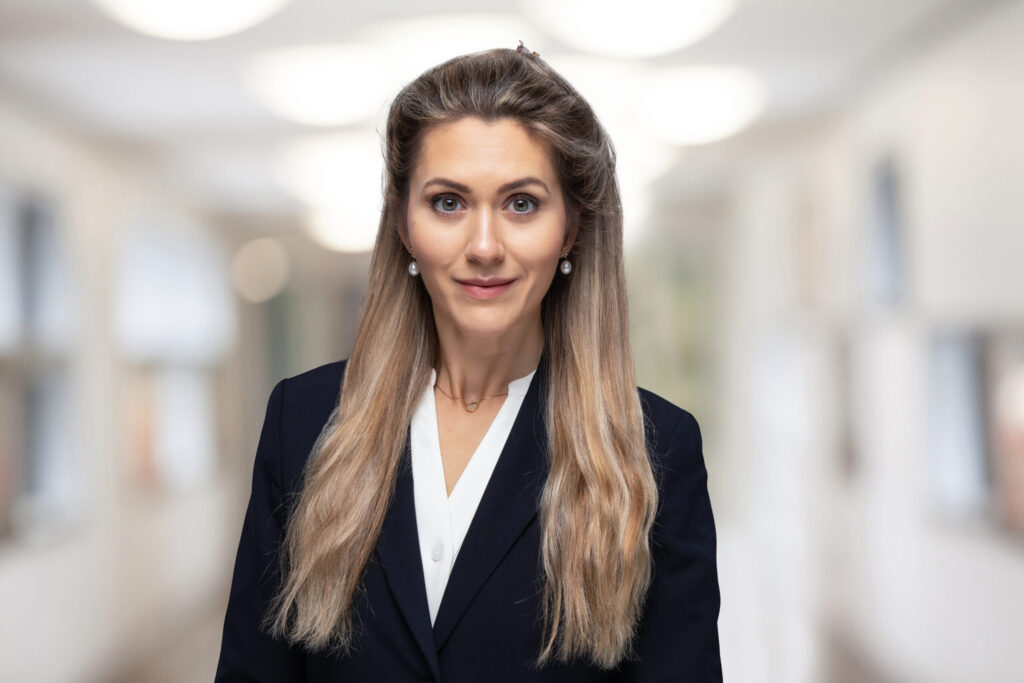 Frau Sophie-Marie Krämer