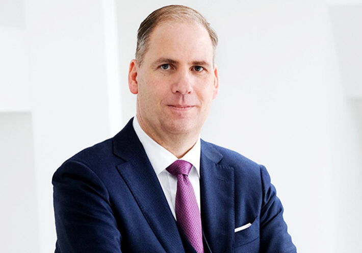 Dr. Thorsten Behle